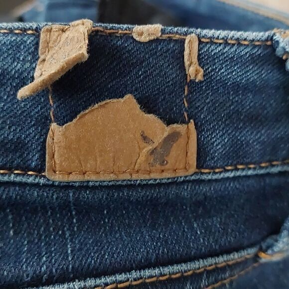 Womans Low Rise American Eagle Skinny Jeans - Picture 13 of 13